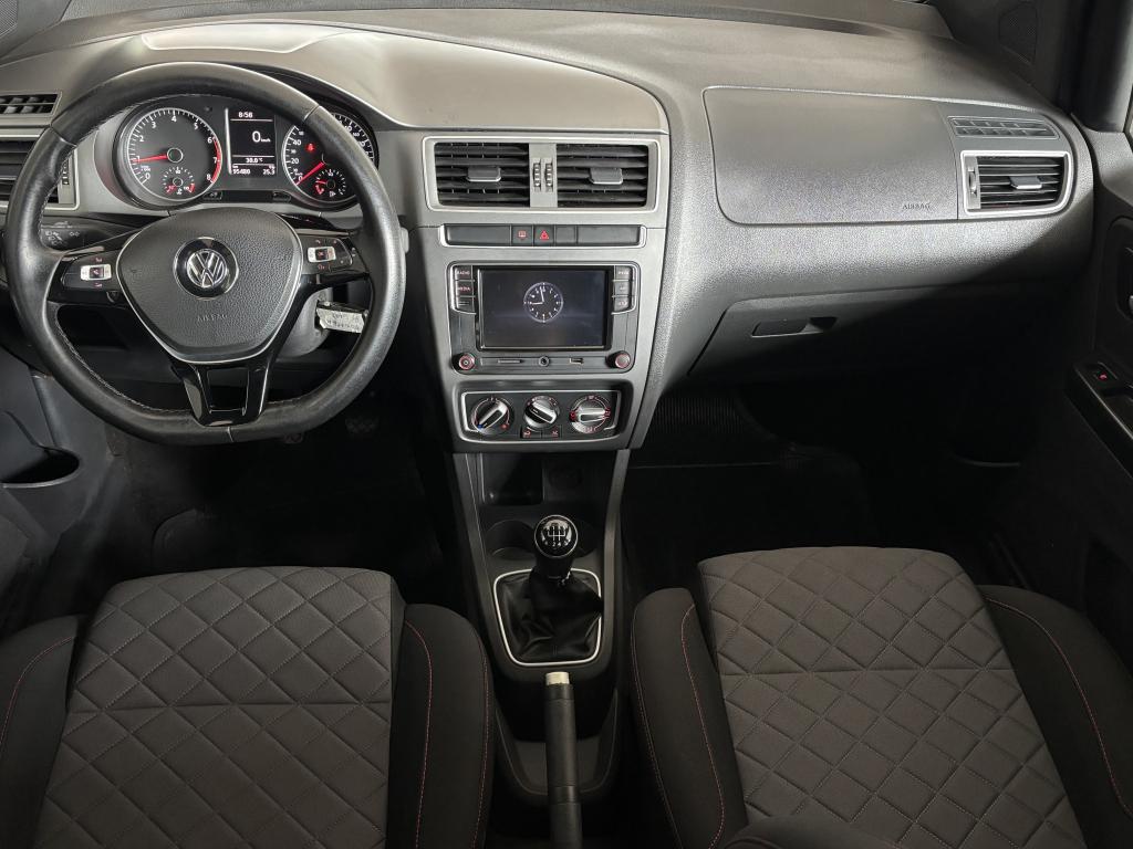 VOLKSWAGEN Fox - Foto