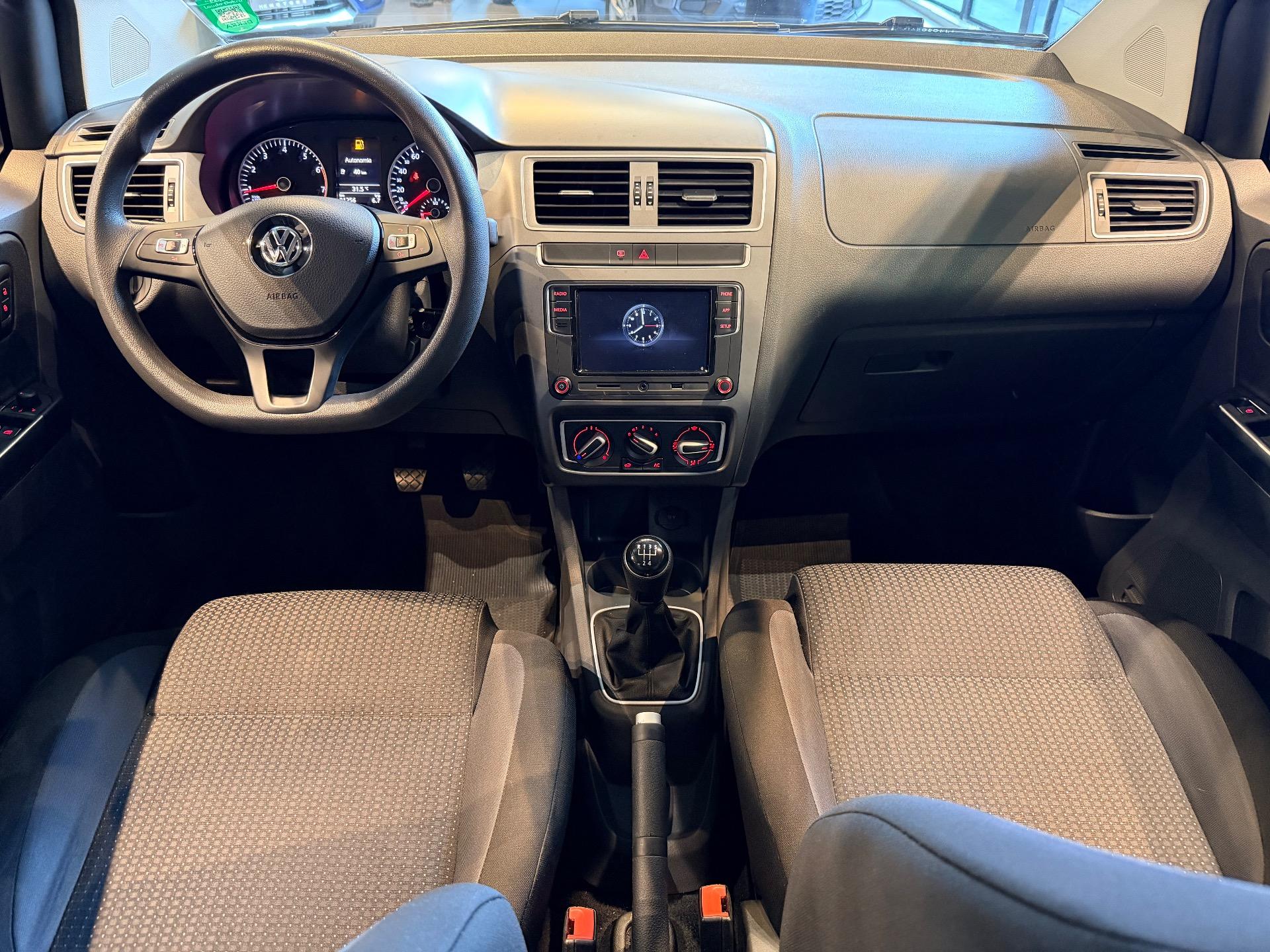 VOLKSWAGEN Fox - Foto