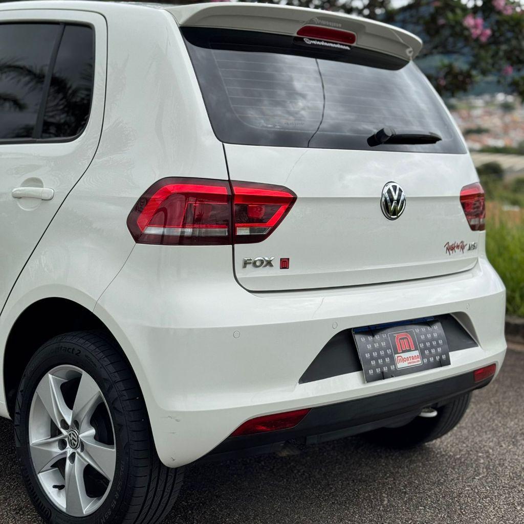 VOLKSWAGEN Fox - Foto