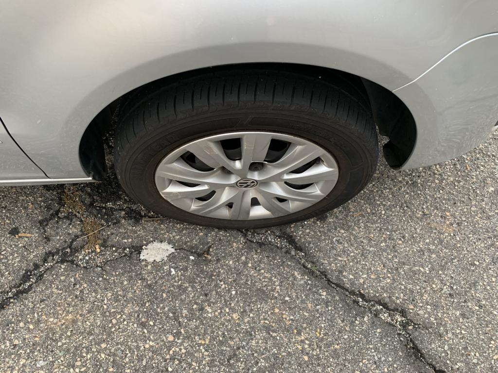 VOLKSWAGEN Fox - Foto