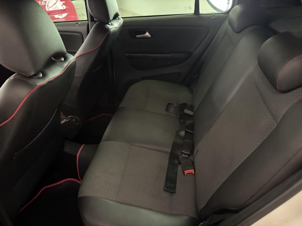 VOLKSWAGEN Fox - Foto