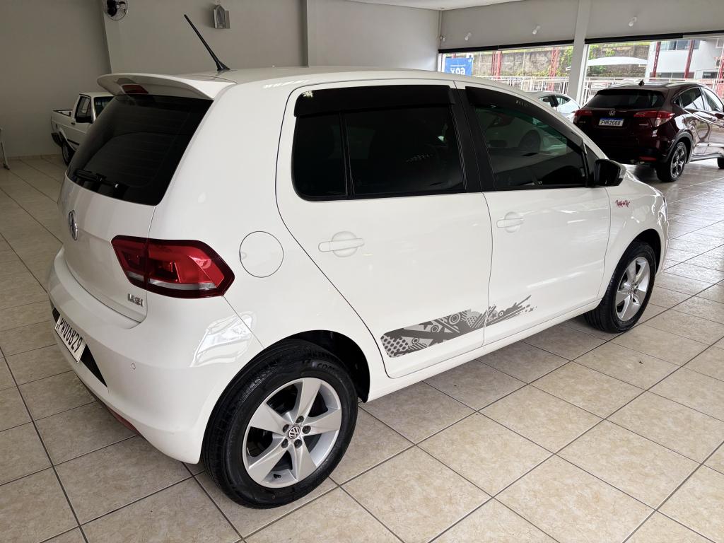 VOLKSWAGEN Fox - Foto