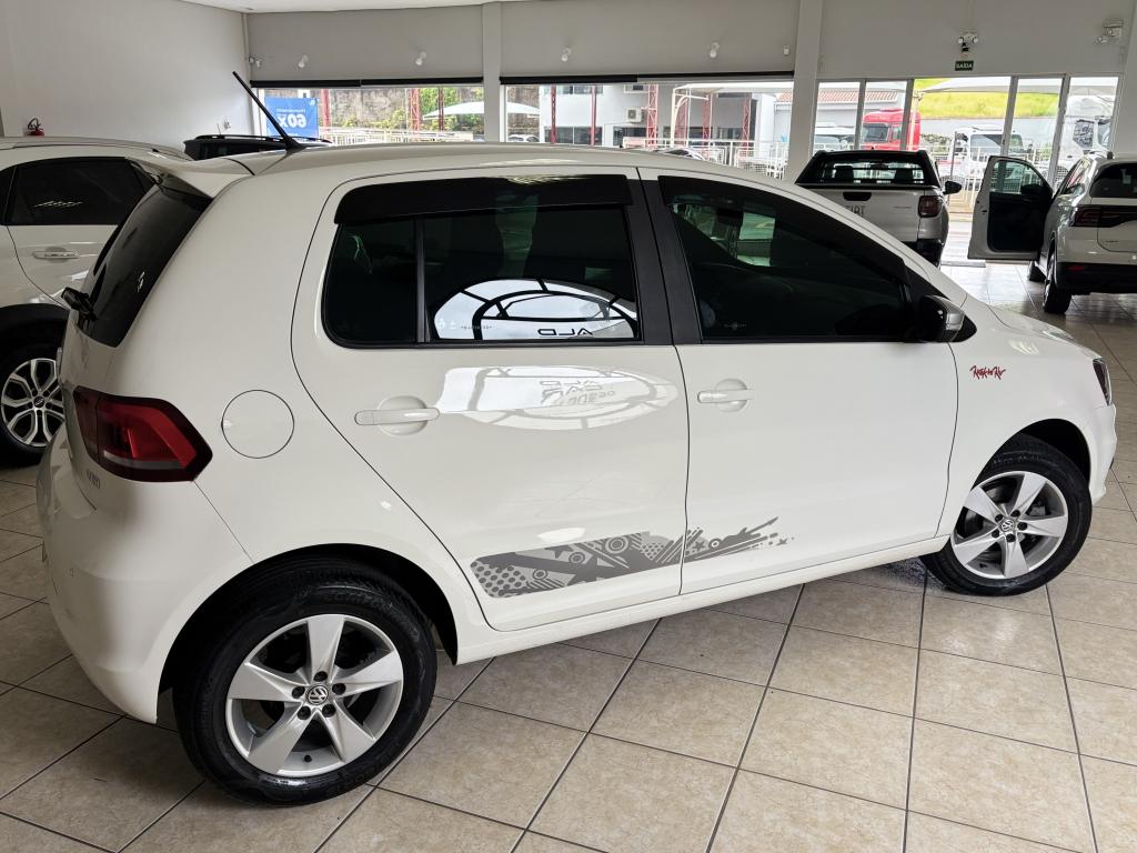 VOLKSWAGEN Fox - Foto