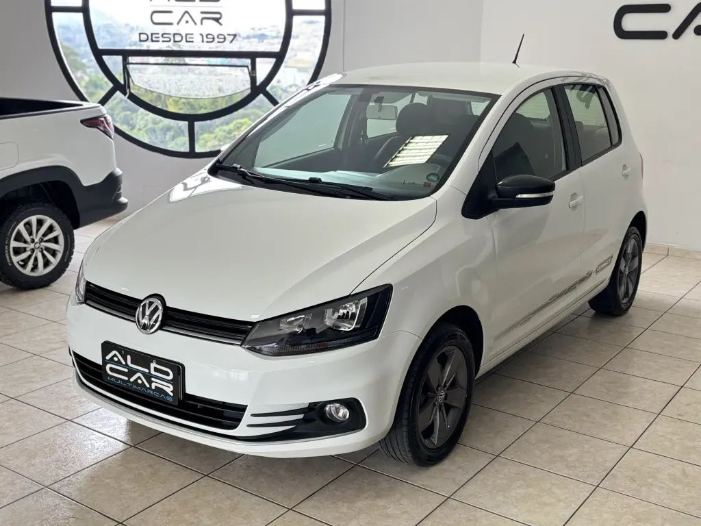VOLKSWAGEN Fox - Foto