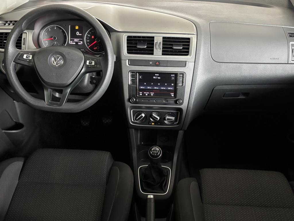 VOLKSWAGEN Fox - Foto