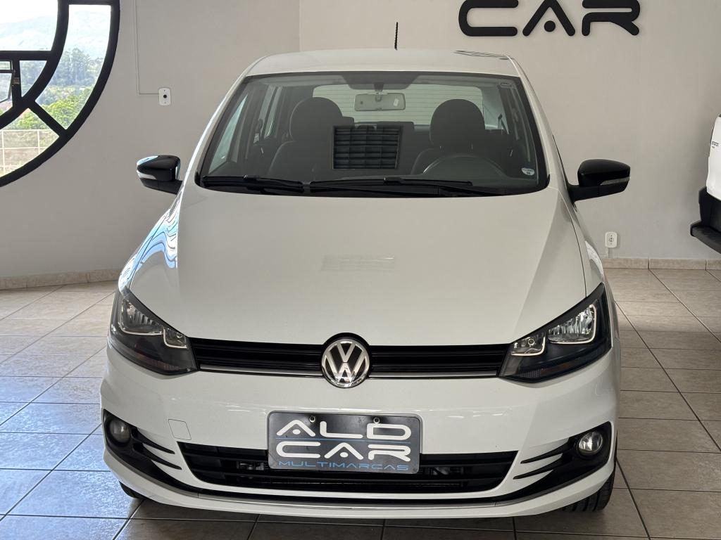 VOLKSWAGEN Fox - Foto