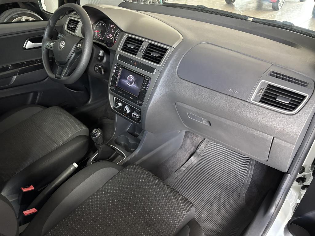 VOLKSWAGEN Fox - Foto