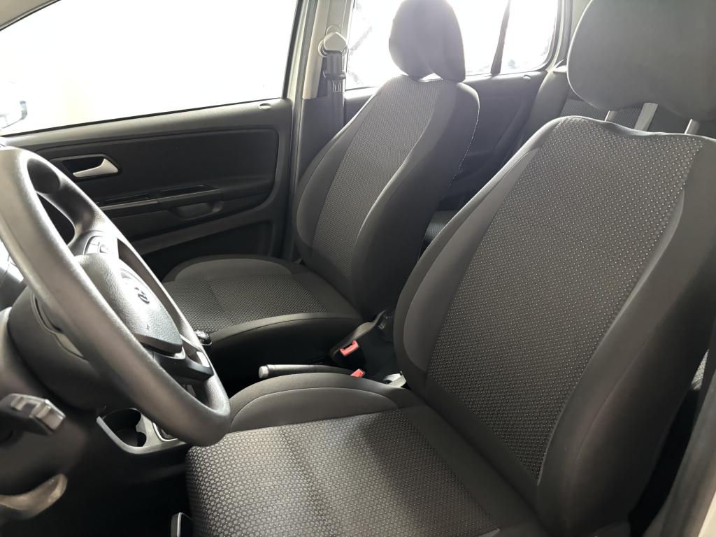 VOLKSWAGEN Fox - Foto
