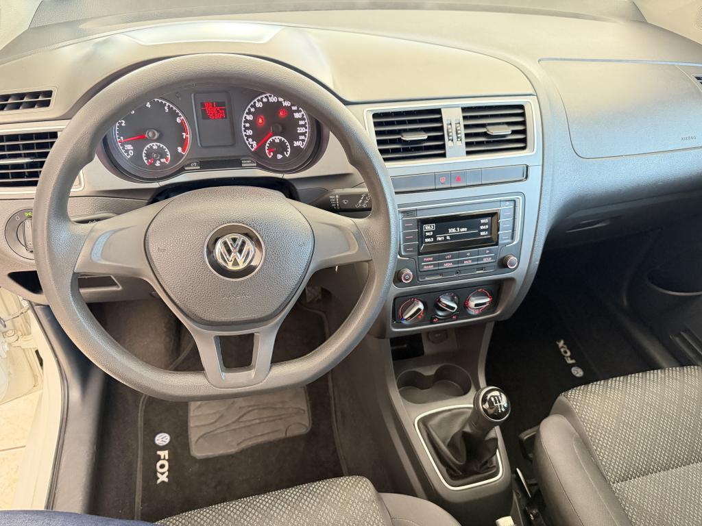 VOLKSWAGEN Fox - Foto