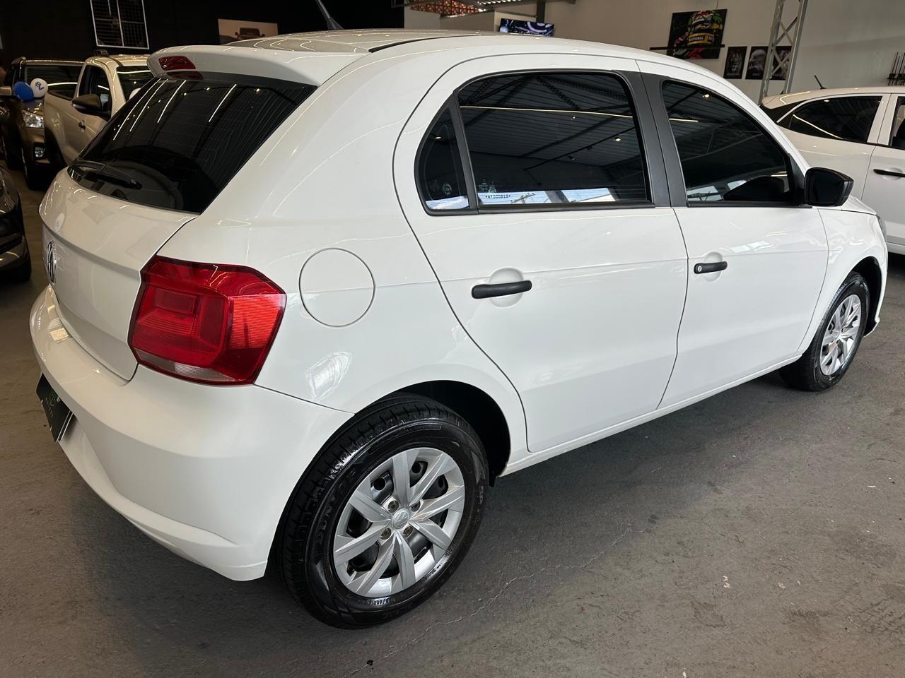 VOLKSWAGEN Gol - Foto