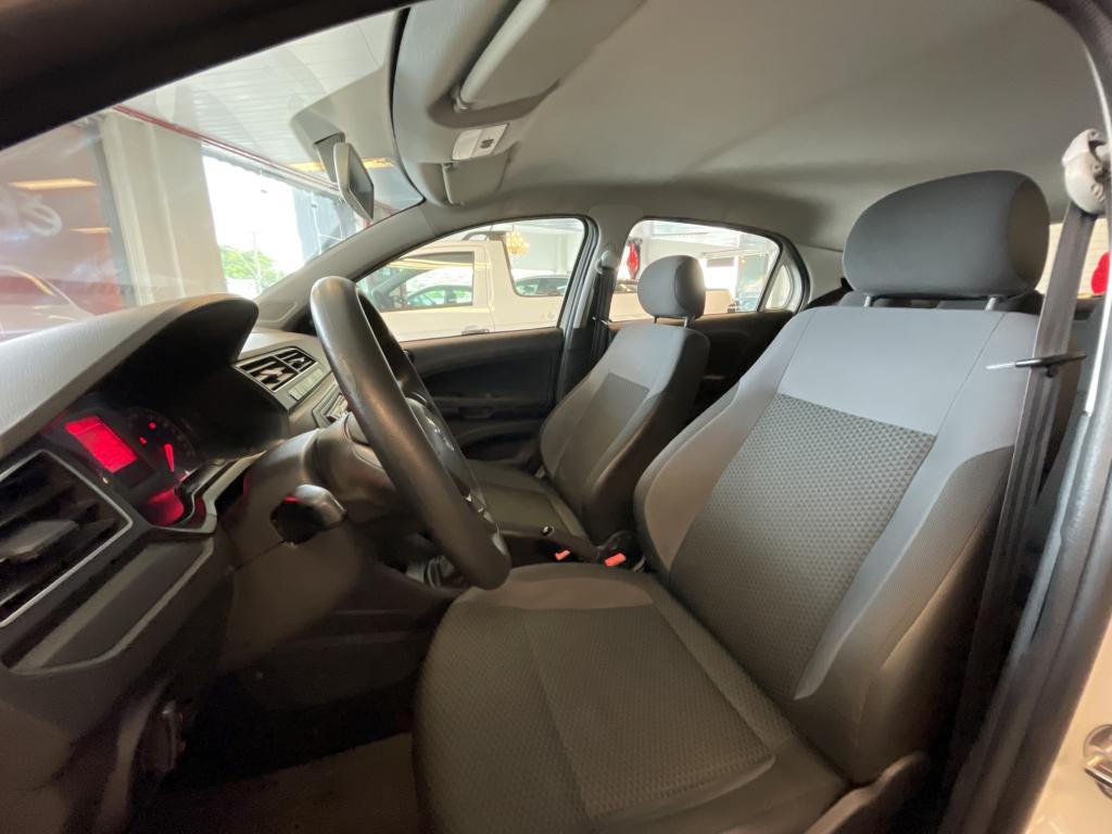 VOLKSWAGEN Gol - Foto