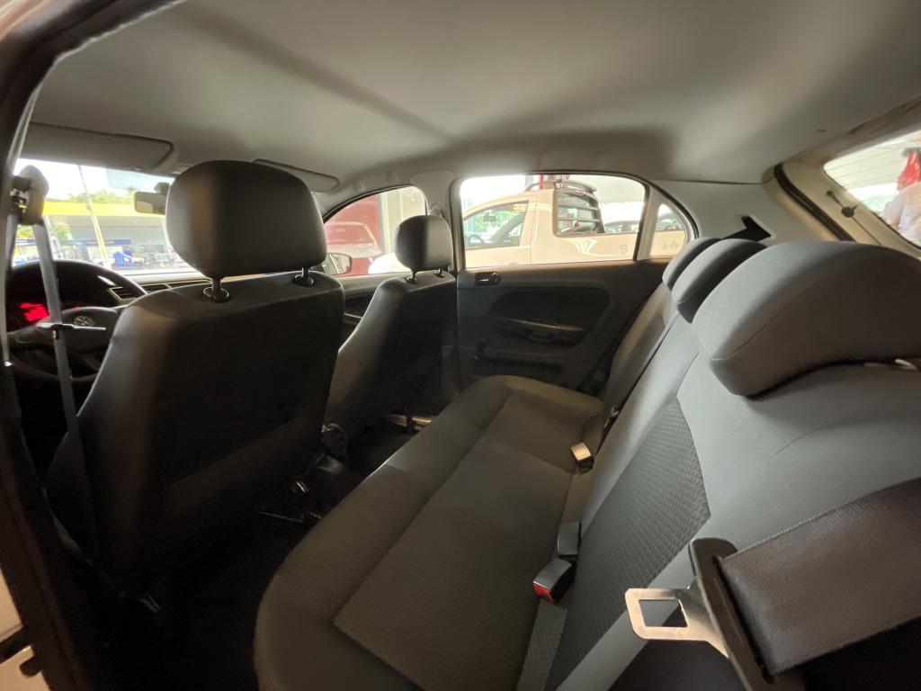 VOLKSWAGEN Gol - Foto
