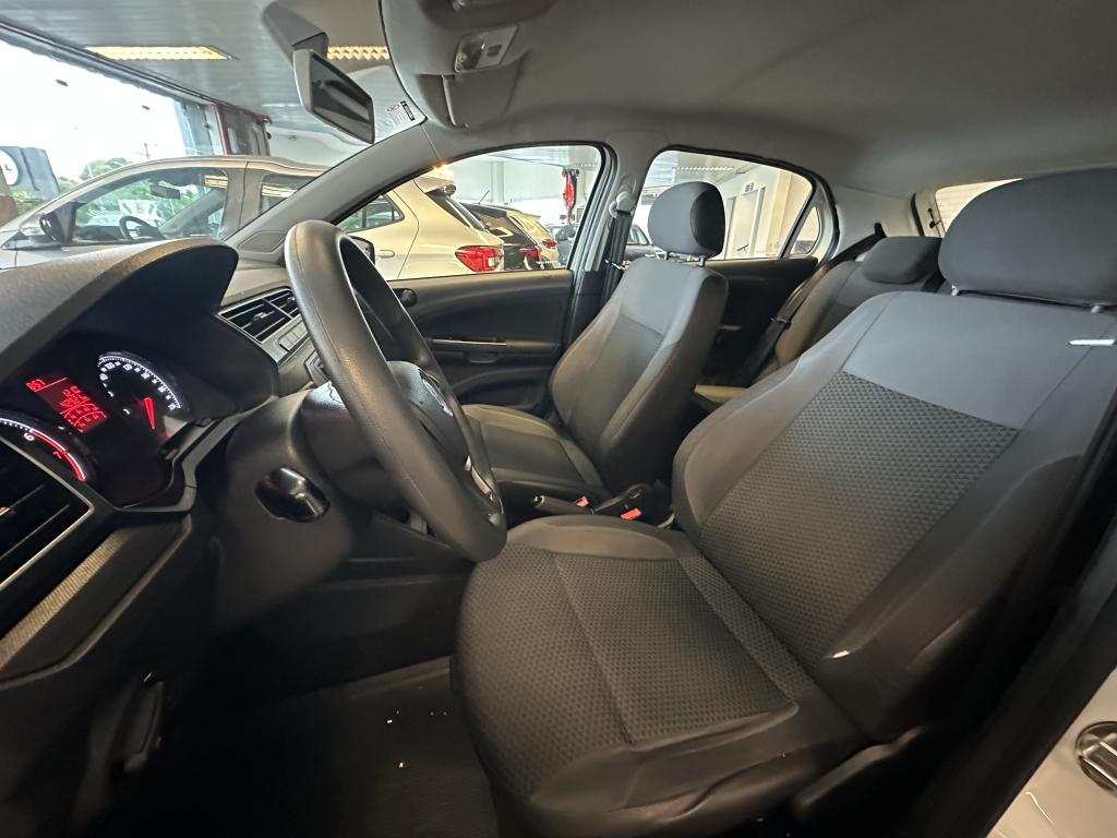 VOLKSWAGEN Gol - Foto