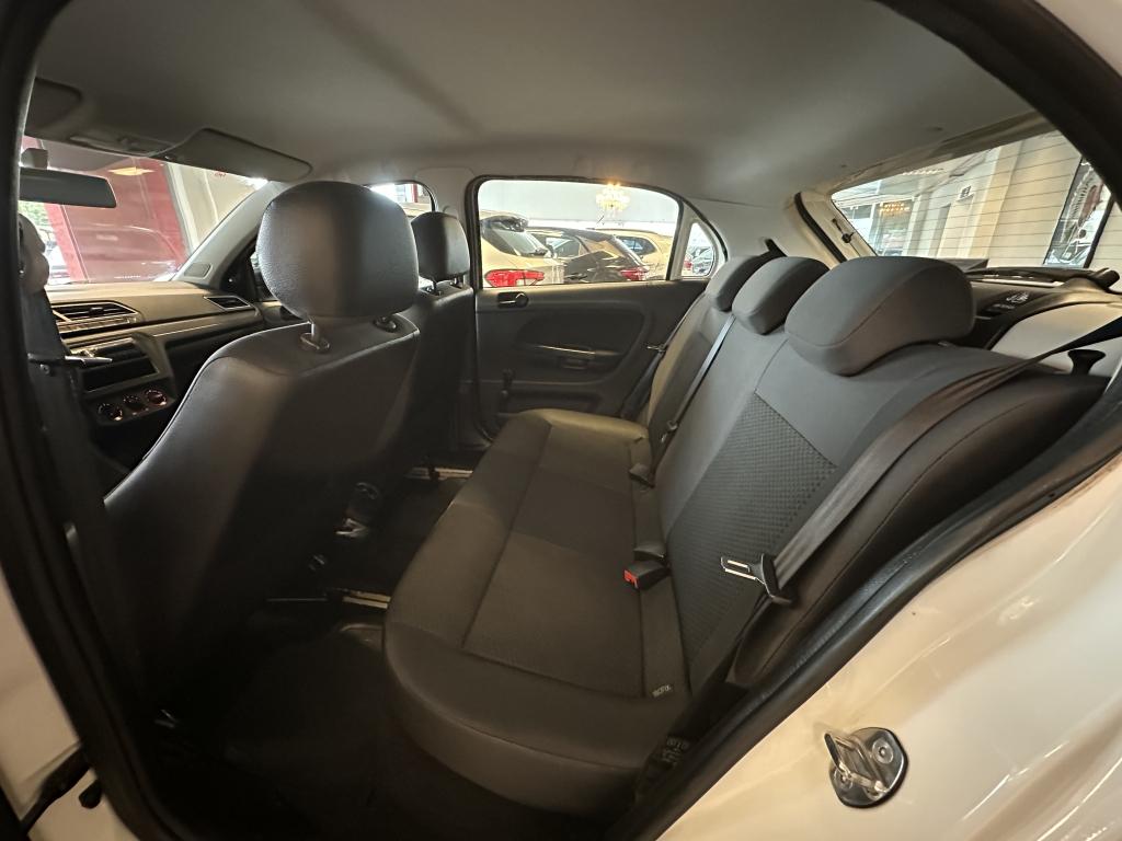 VOLKSWAGEN Gol - Foto