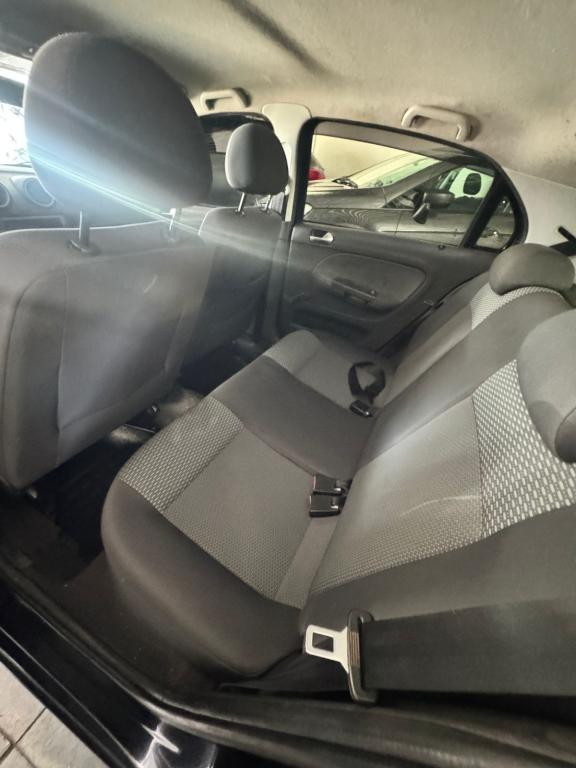 VOLKSWAGEN Gol - Foto