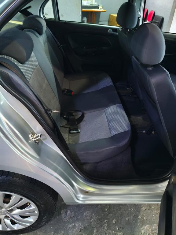 VOLKSWAGEN Gol - Foto