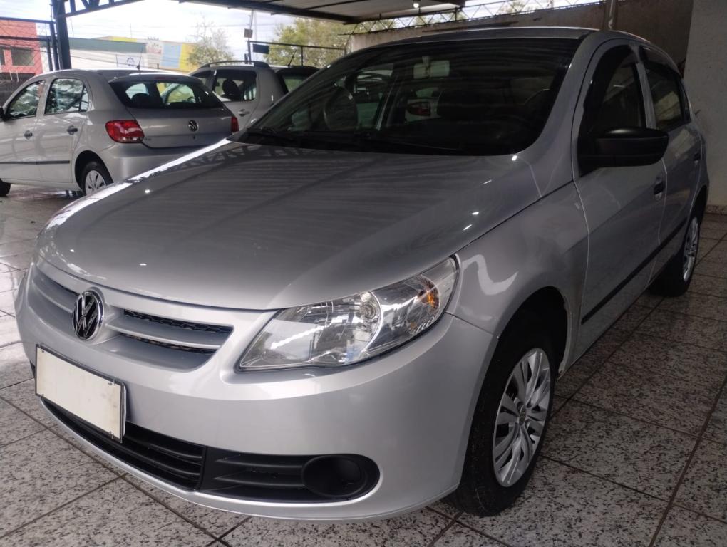 VOLKSWAGEN Gol