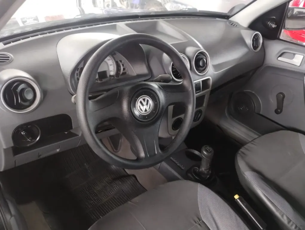 VOLKSWAGEN Gol - Foto
