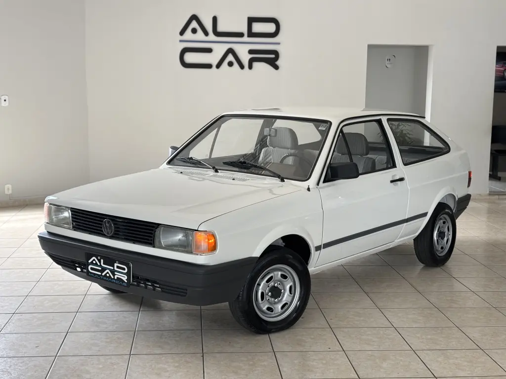 VOLKSWAGEN Gol
