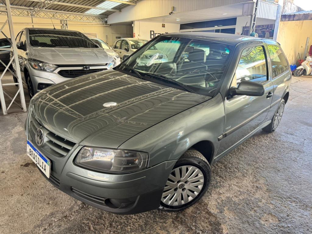 VOLKSWAGEN Gol