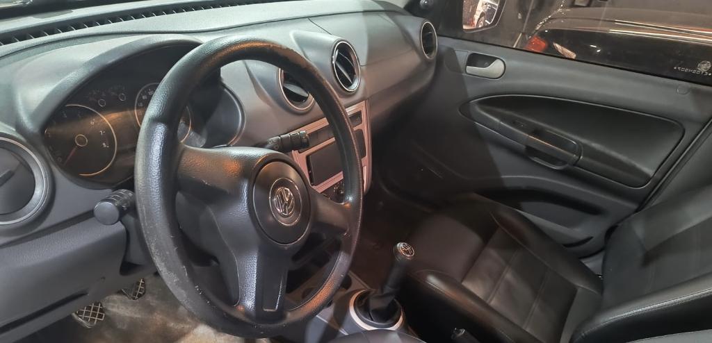 VOLKSWAGEN Gol - Foto