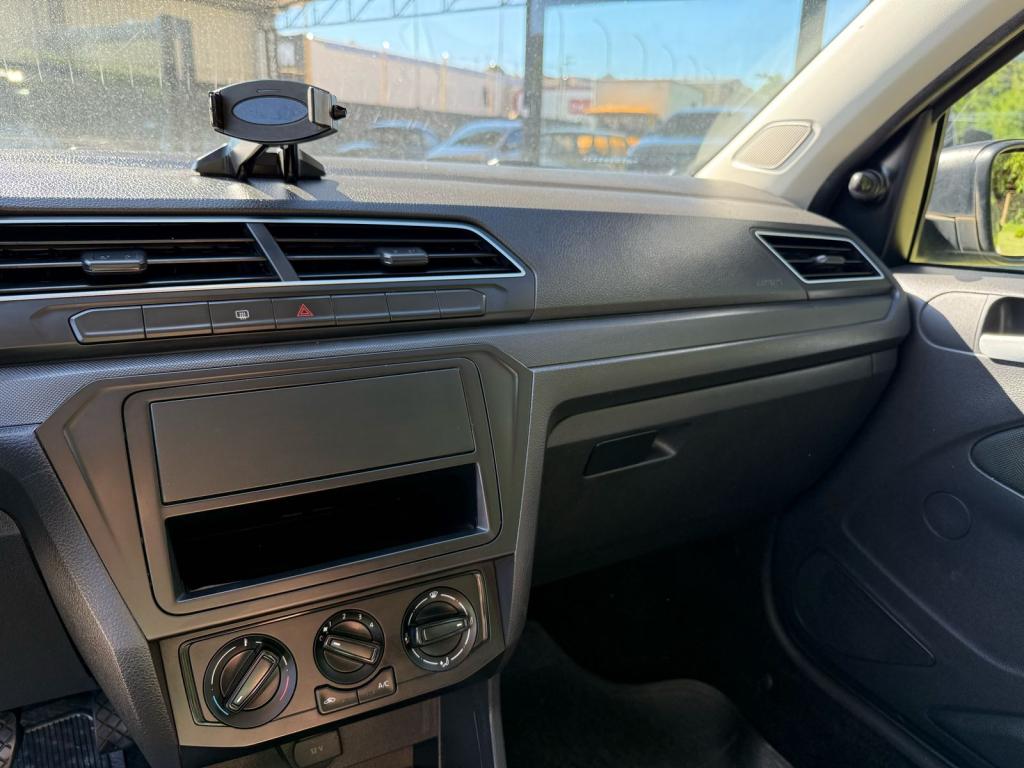 VOLKSWAGEN Gol - Foto