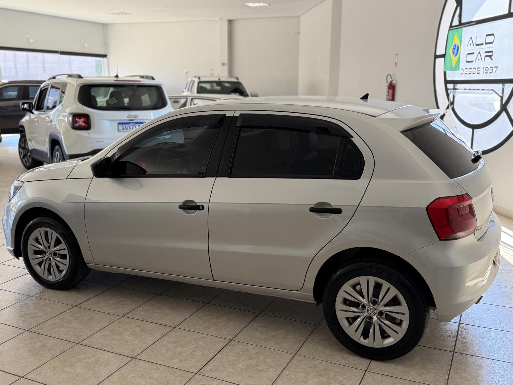 VOLKSWAGEN Gol - Foto