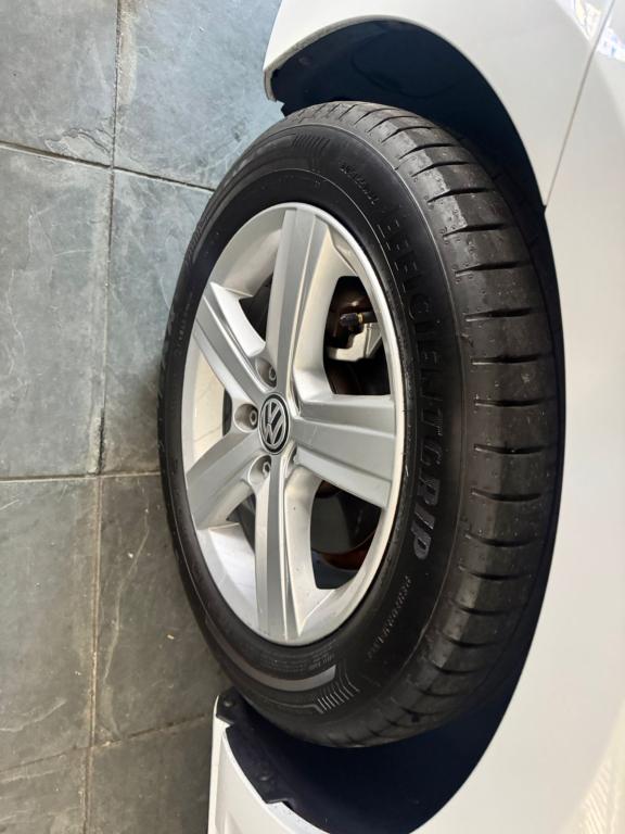 VOLKSWAGEN Golf - Foto