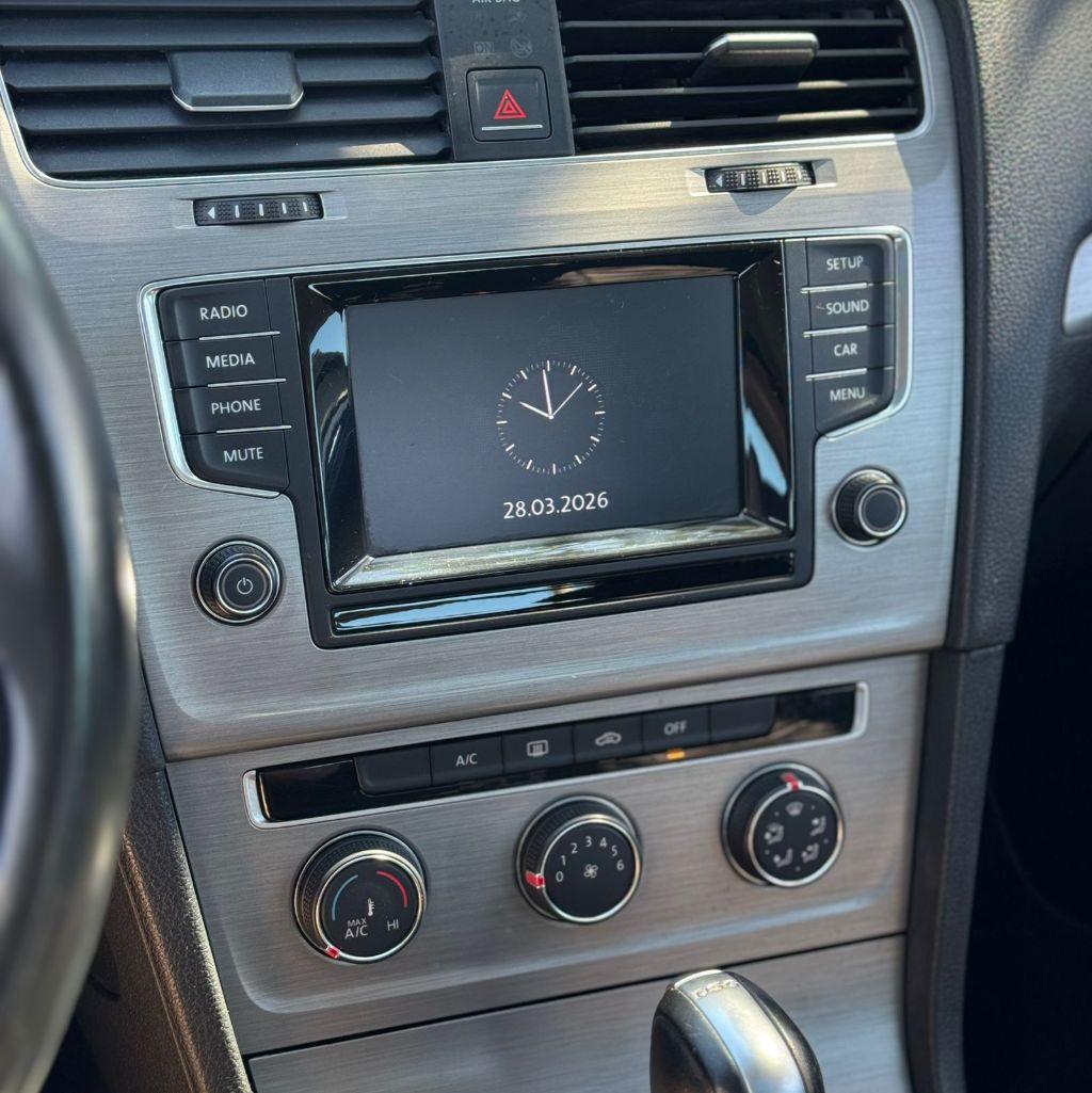 VOLKSWAGEN Golf - Foto