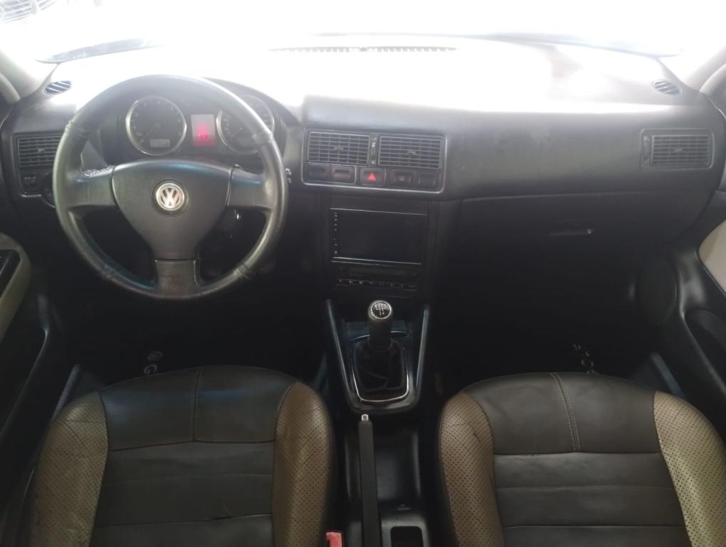 VOLKSWAGEN Golf - Foto