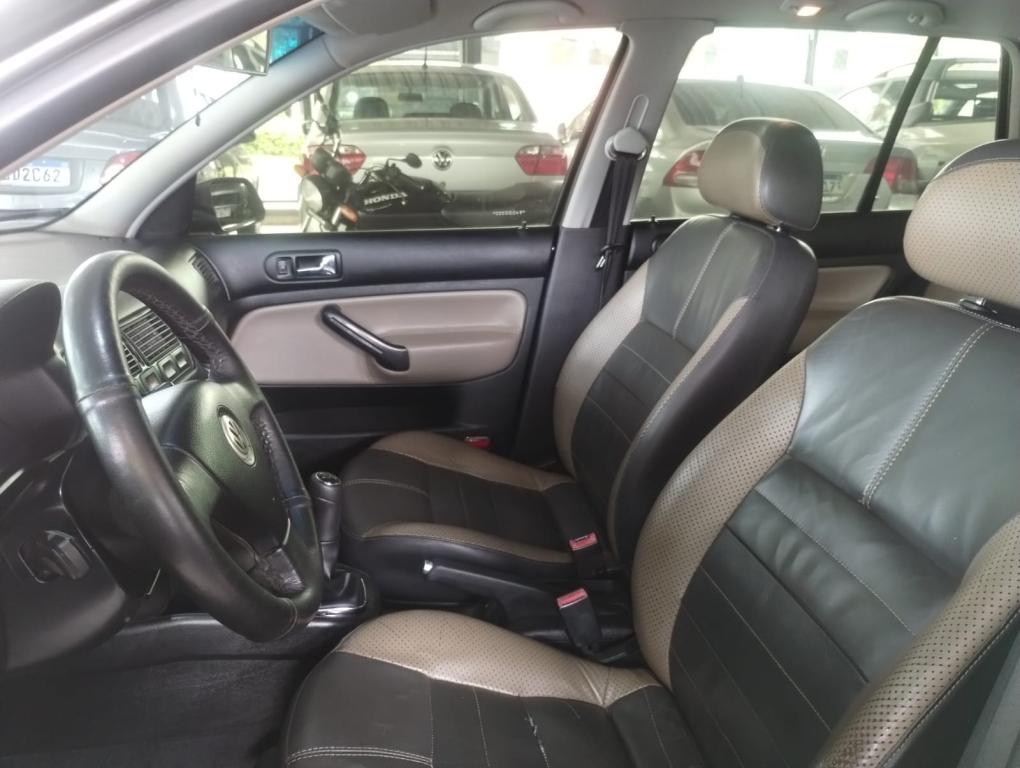 VOLKSWAGEN Golf - Foto