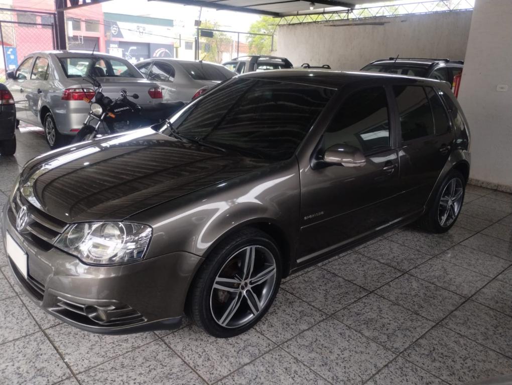 VOLKSWAGEN Golf - Foto