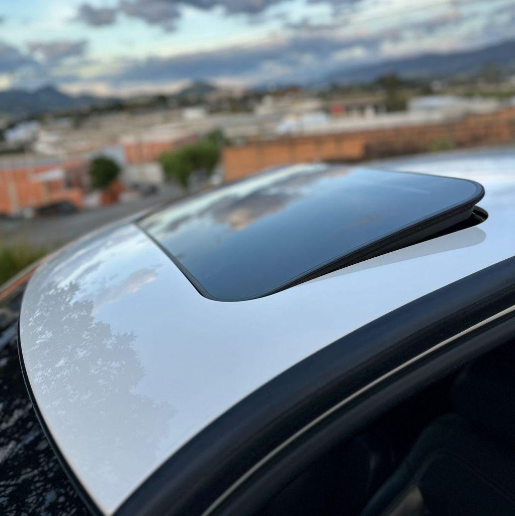 VOLKSWAGEN Golf - Foto