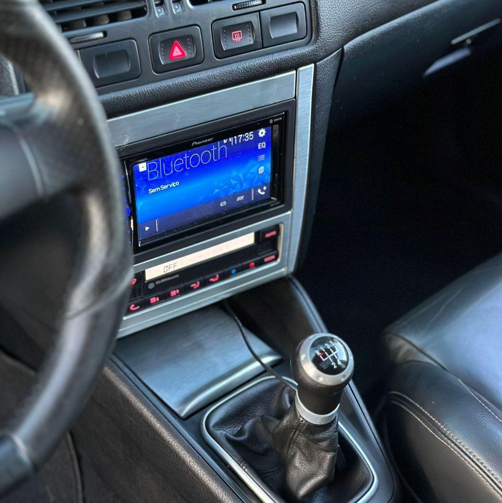 VOLKSWAGEN Golf - Foto