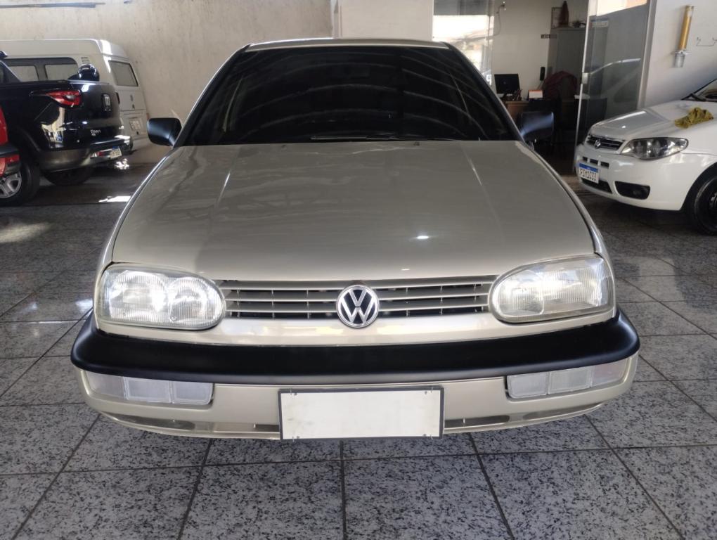 VOLKSWAGEN Golf - Foto