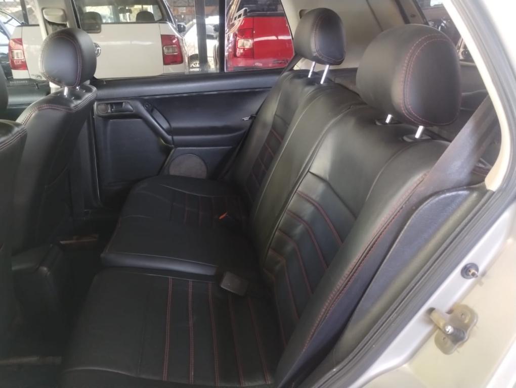 VOLKSWAGEN Golf - Foto