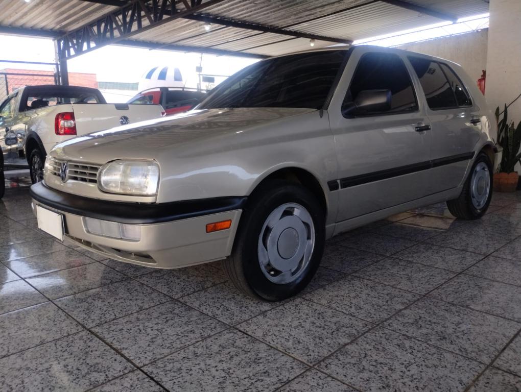 VOLKSWAGEN Golf - Foto