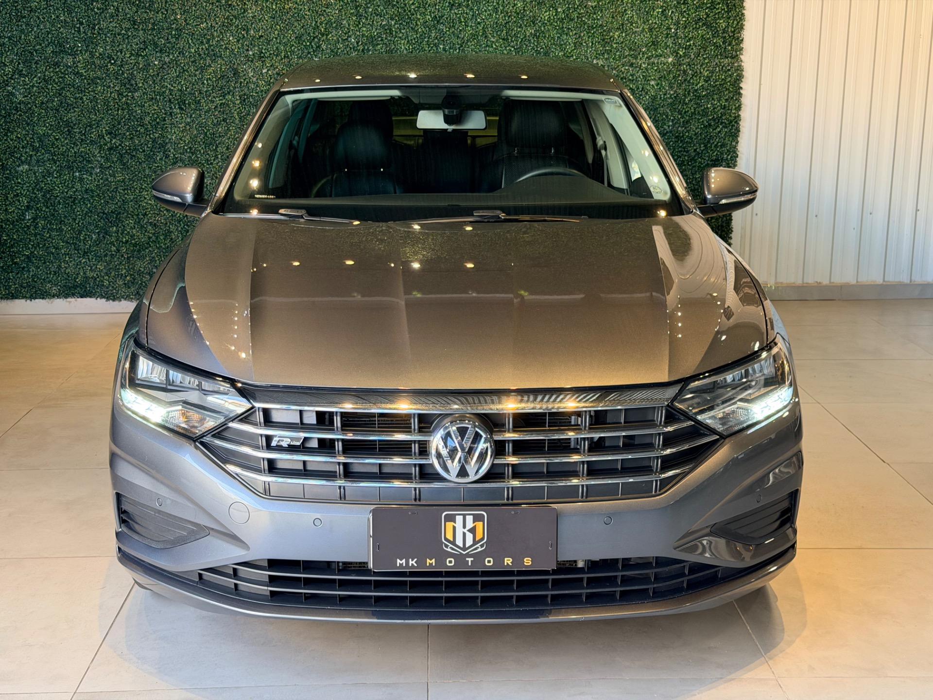 VOLKSWAGEN Jetta - Foto