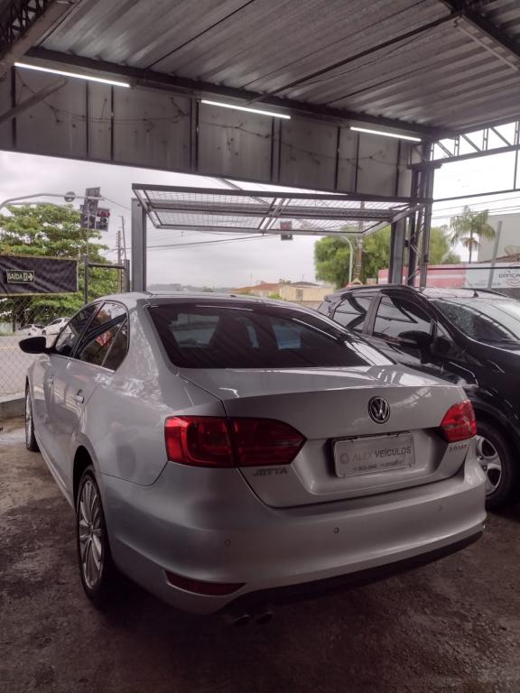VOLKSWAGEN Jetta - Foto
