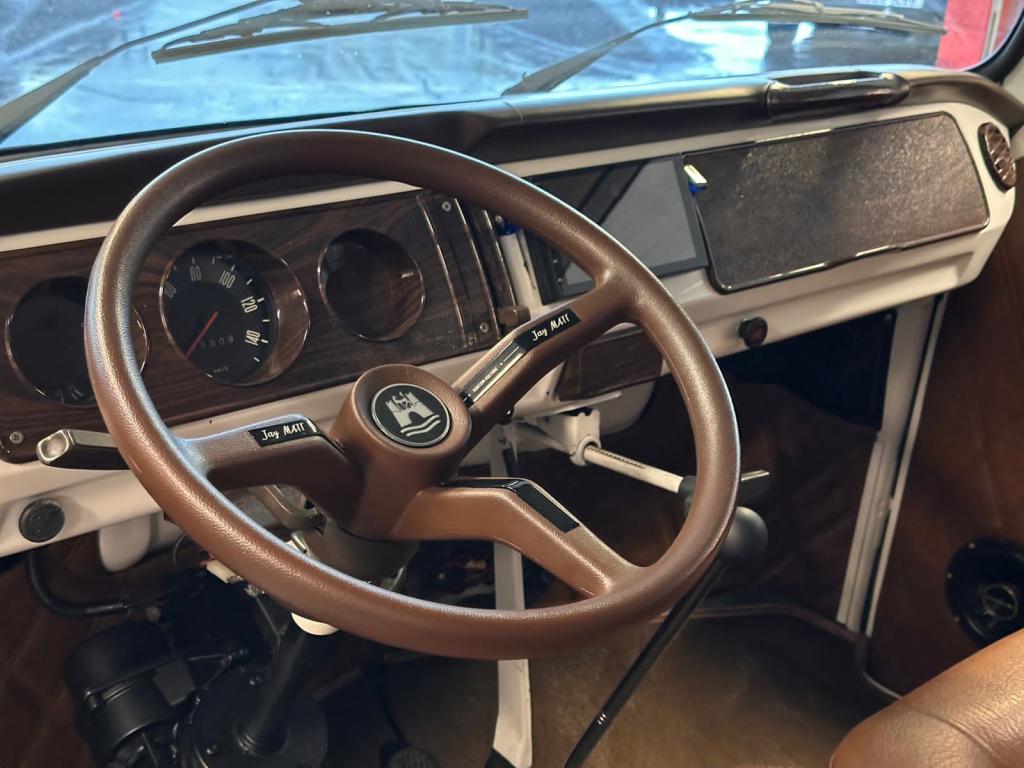 VOLKSWAGEN Kombi - Foto