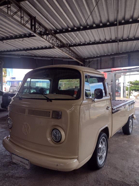 VOLKSWAGEN Kombi - Foto
