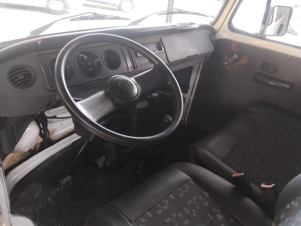 VOLKSWAGEN Kombi - Foto