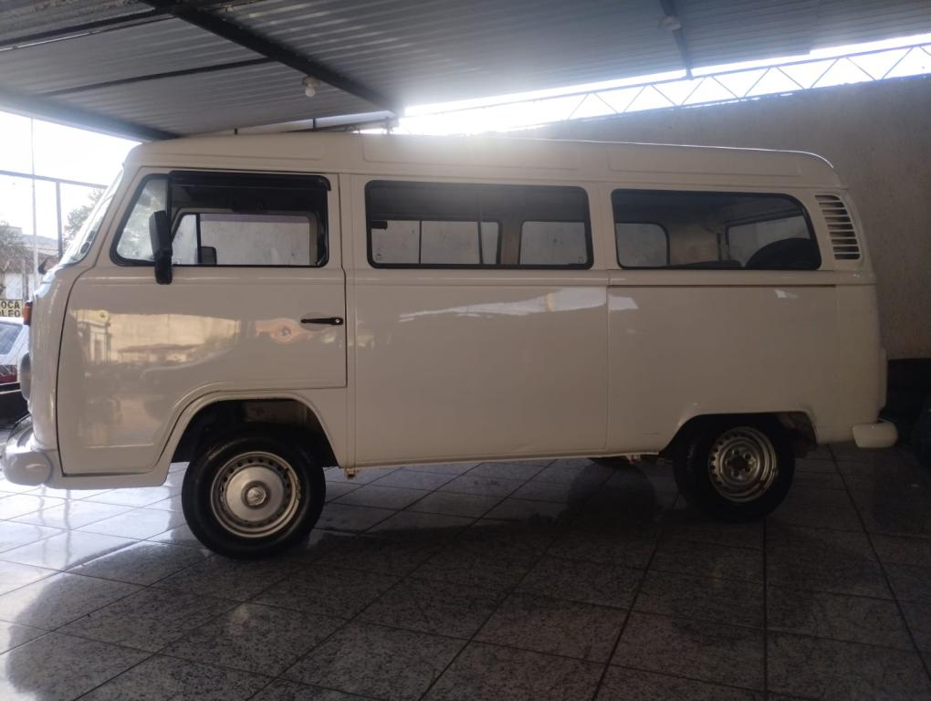 VOLKSWAGEN Kombi - Foto
