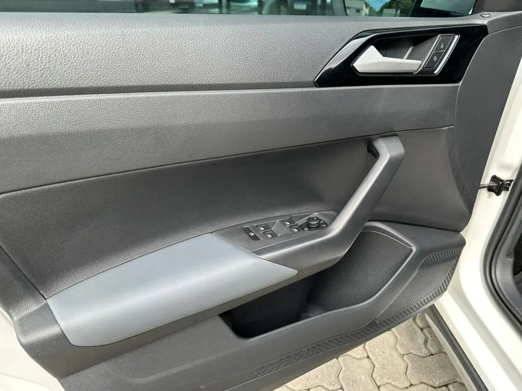 VOLKSWAGEN Nivus - Foto