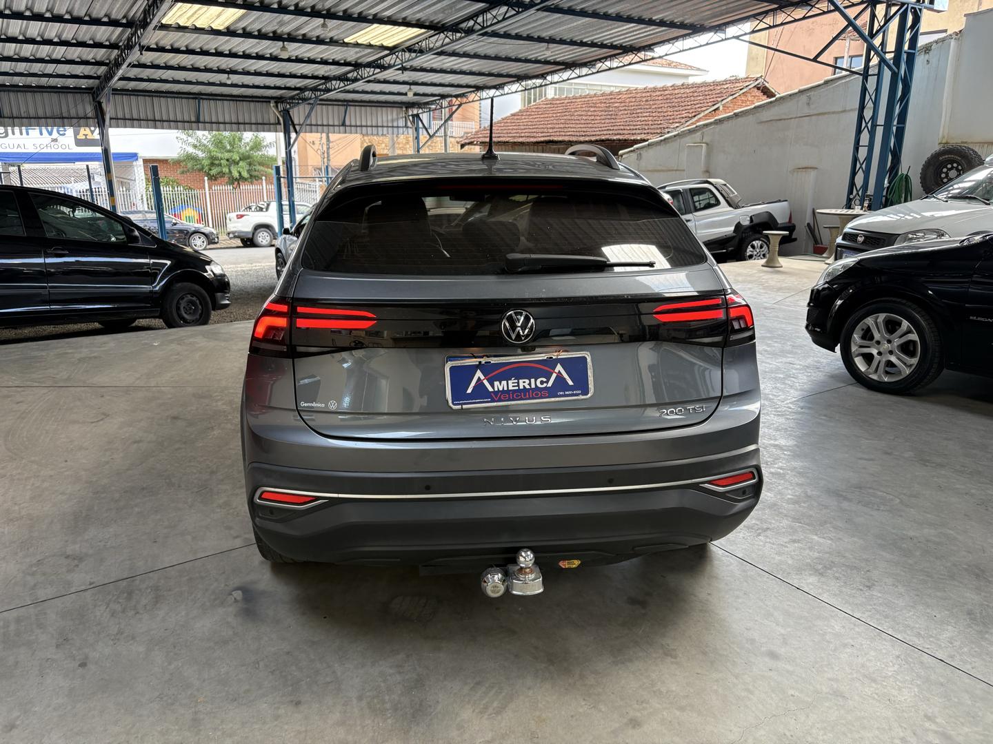 VOLKSWAGEN Nivus - Foto