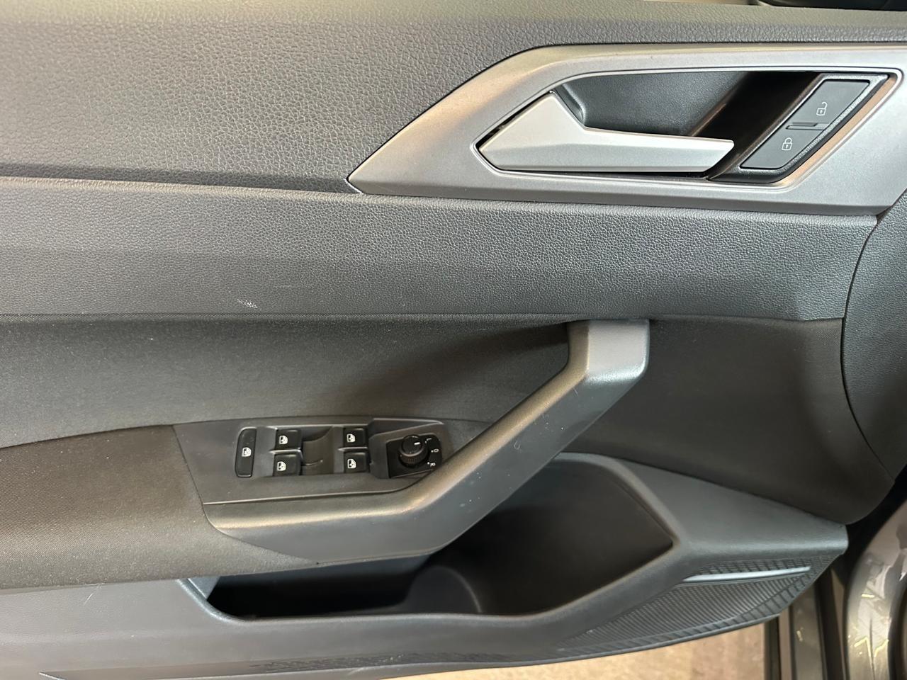 VOLKSWAGEN Nivus - Foto