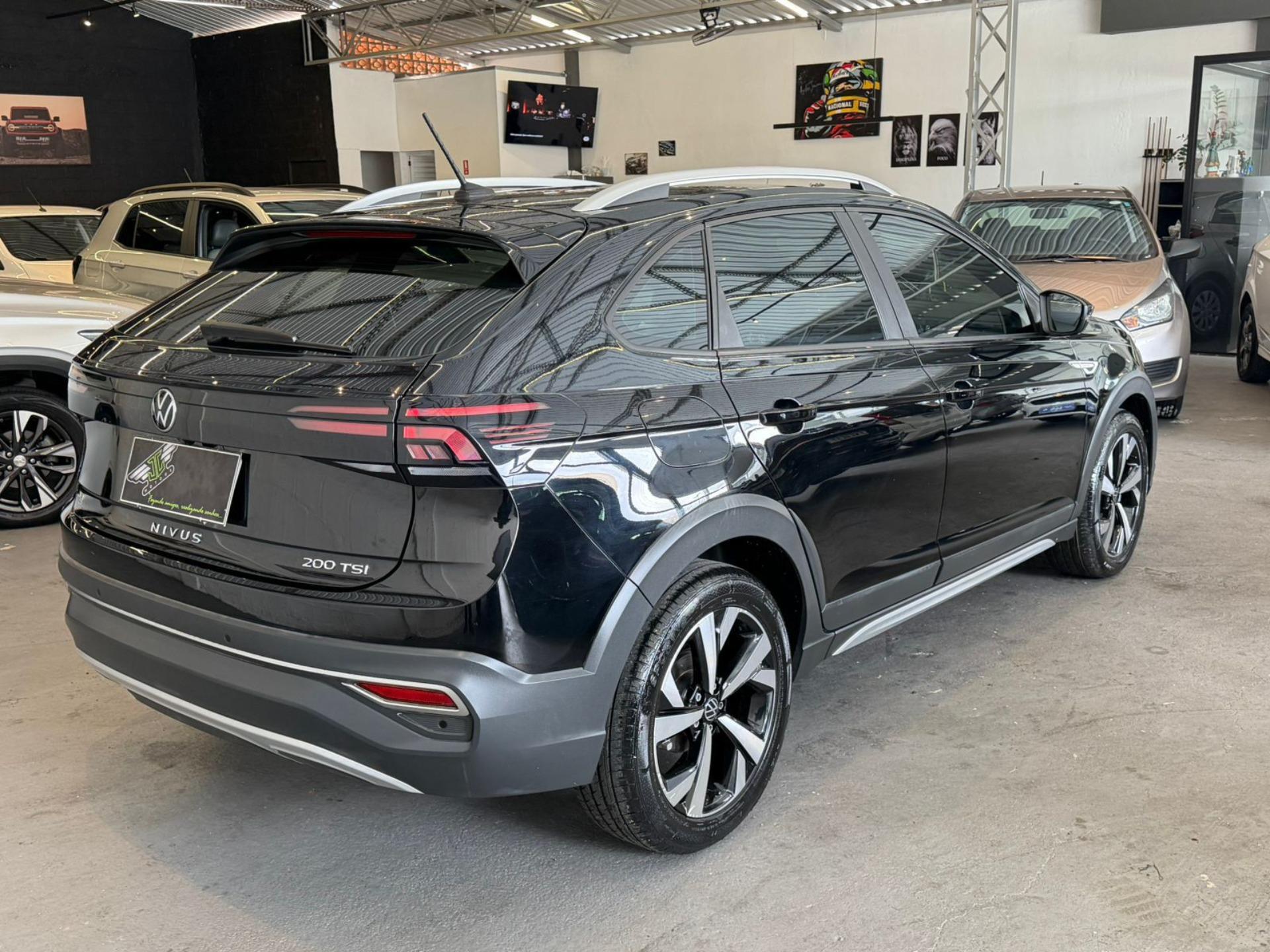 VOLKSWAGEN Nivus - Foto