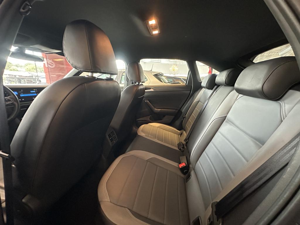 VOLKSWAGEN Nivus - Foto