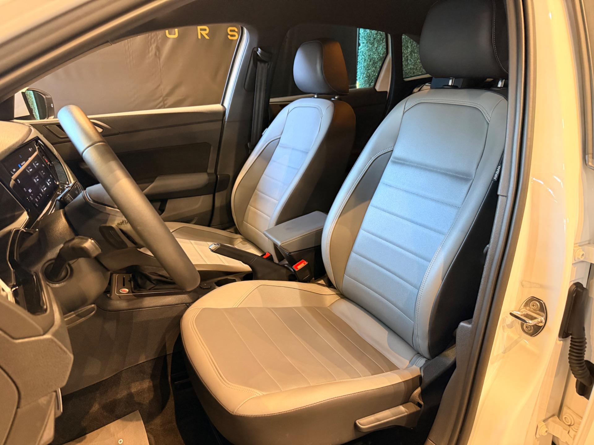 VOLKSWAGEN Nivus - Foto