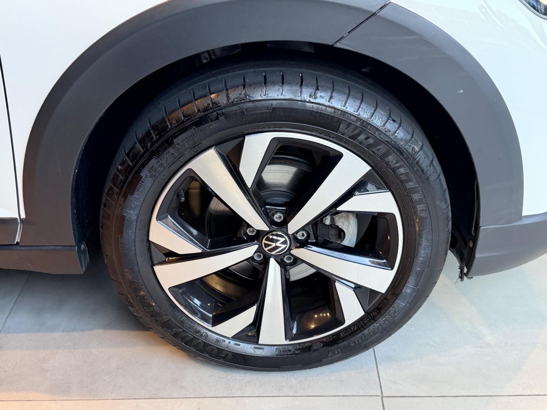 VOLKSWAGEN Nivus - Foto